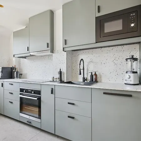 2 Floor With Terraces - Metro Guy Moquet Apartamento